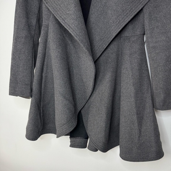 BCBGMaxAzria Gray Coat - Size M - Picture 12 of 17